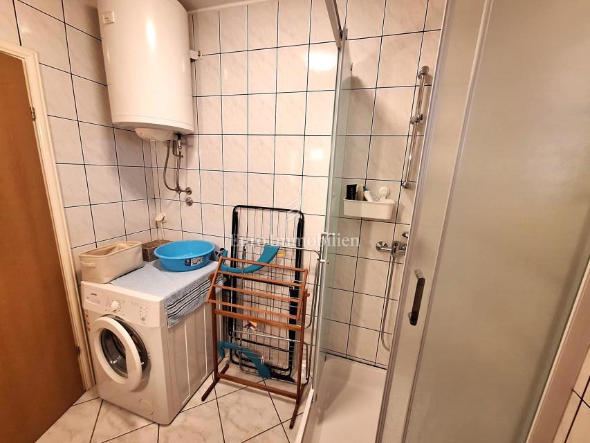 Dvosobno stanovanje (74,38m2) na odlični lokaciji v Krku