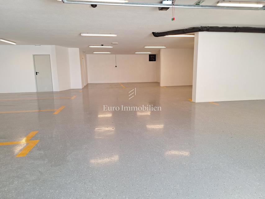 Novogradnja v pritličju z vrtom in garažo, Mali Lošinj