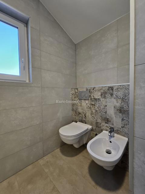 Novogradnja v mirnem okolju