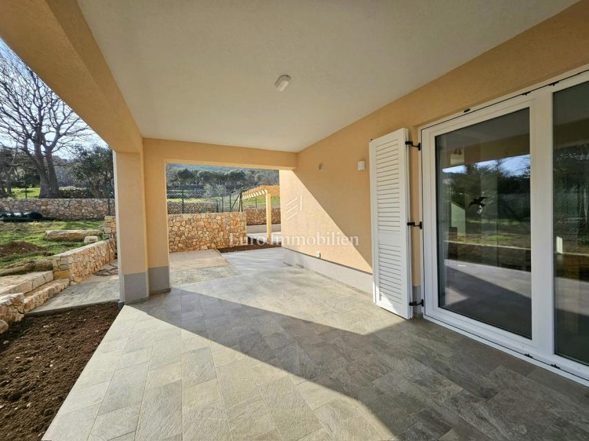 Novogradnja v mirnem okolju