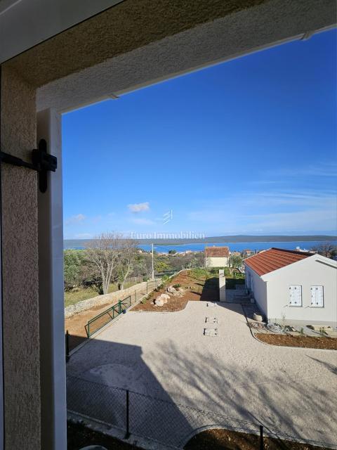 Novogradnja v mirnem okolju