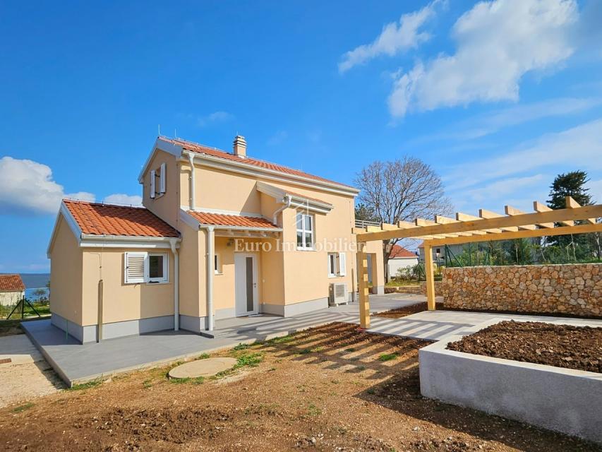 Novogradnja v mirnem okolju