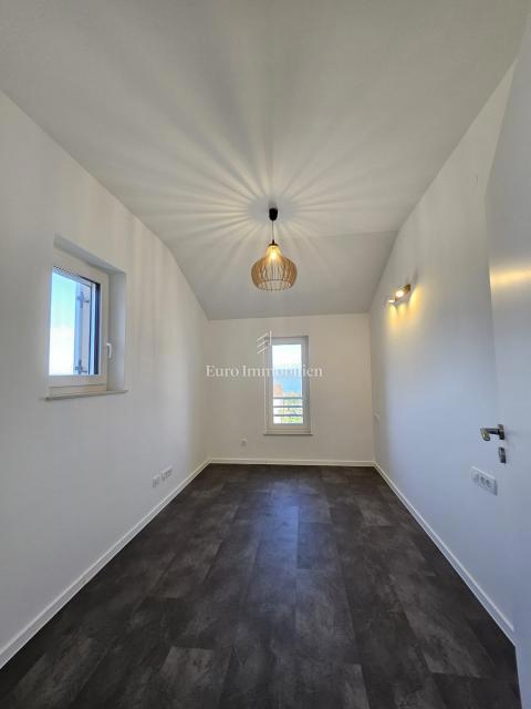 Novogradnja v mirnem okolju