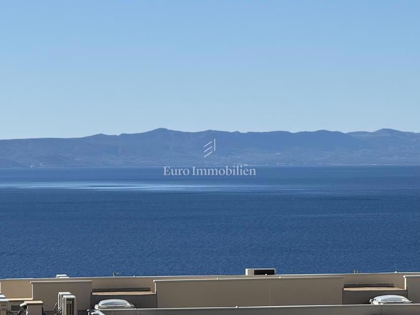 Makarska - dvosobno stanovanje v novogradnji s pogledom na morje