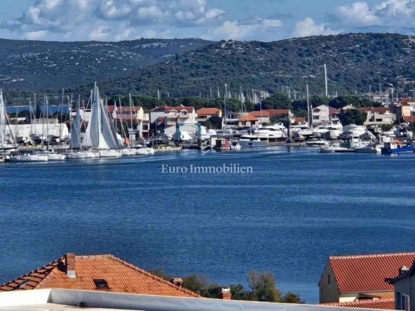 Stanovanje s pogledom na morje - Murter