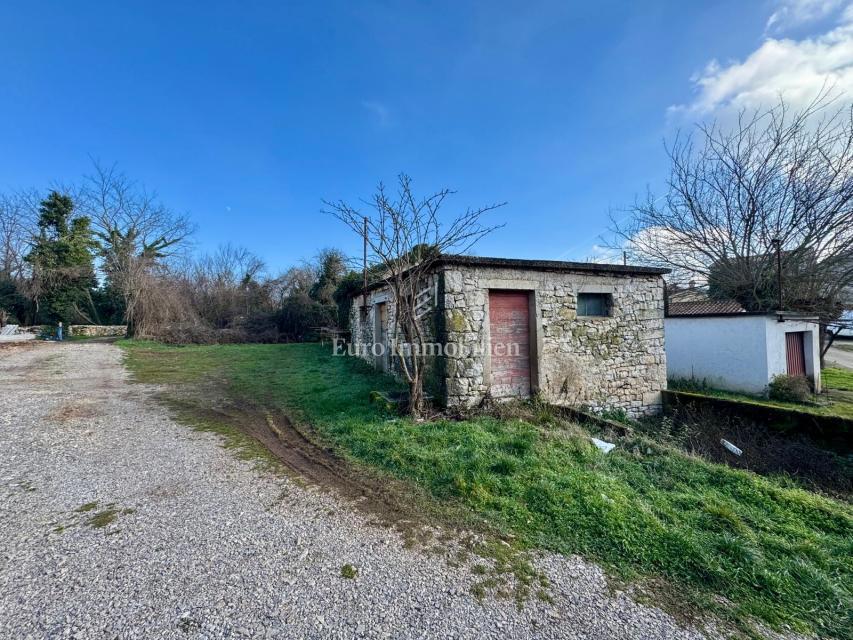 Labin - Kamnita hiša za prenovo