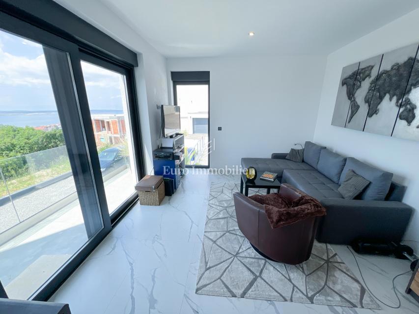 Crikvenica, luksuzna moderna hiša z bazenom