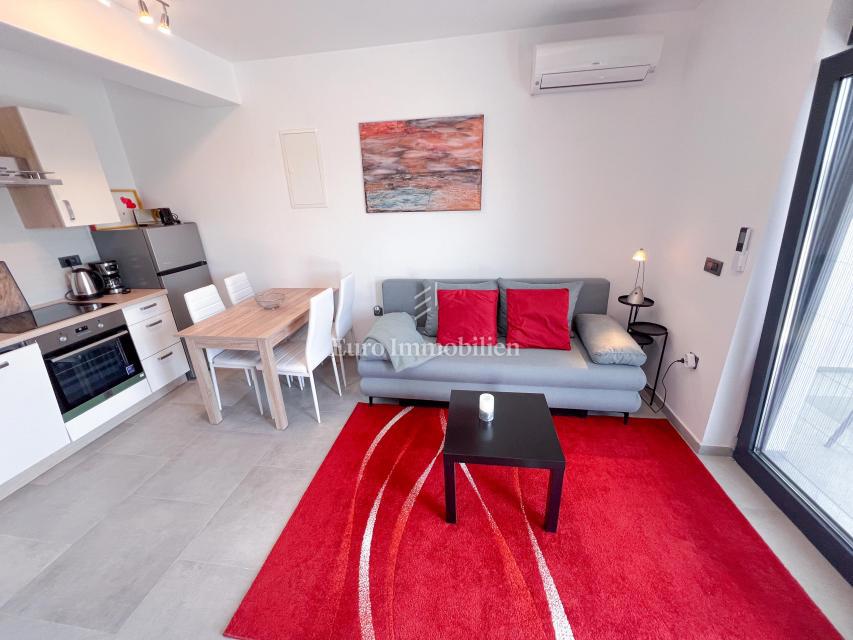 Crikvenica, luksuzna moderna hiša z bazenom