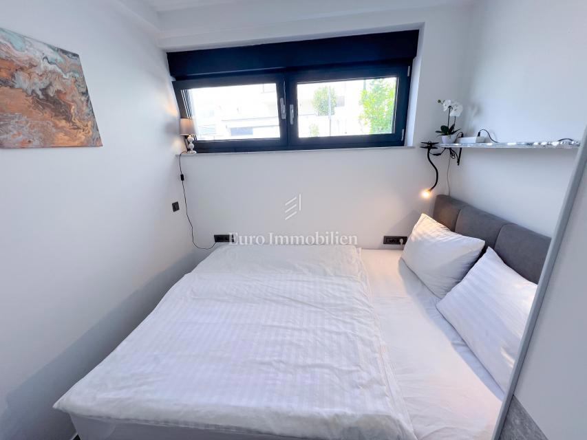 Crikvenica, luksuzna moderna hiša z bazenom