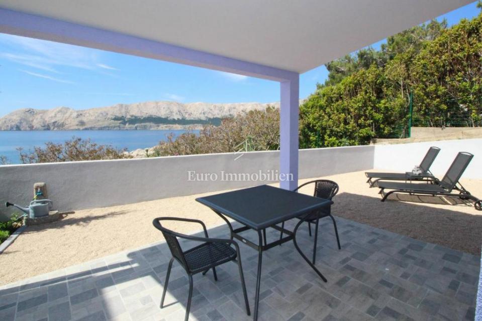 Baška – Hiša v prvi vrsti ob morju, 4 apartmaji