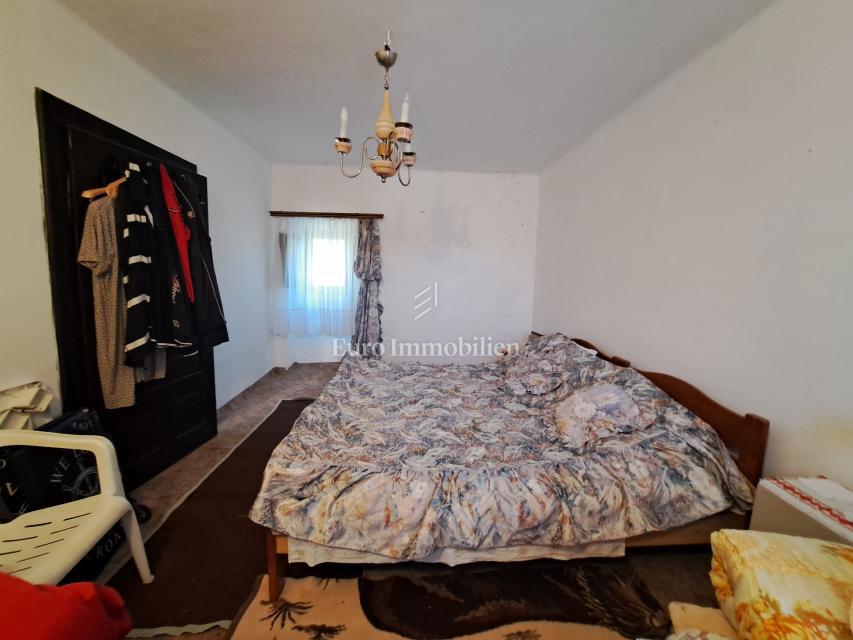 Otok Krk – kamnita hiša za prenovo