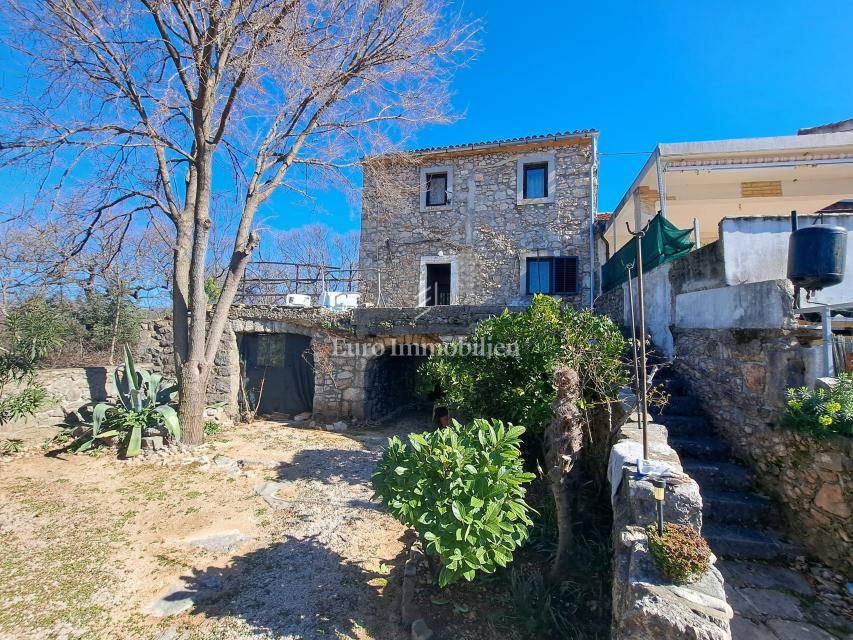 Otok Krk – kamnita hiša za prenovo