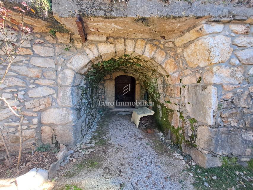 Otok Krk – kamnita hiša za prenovo