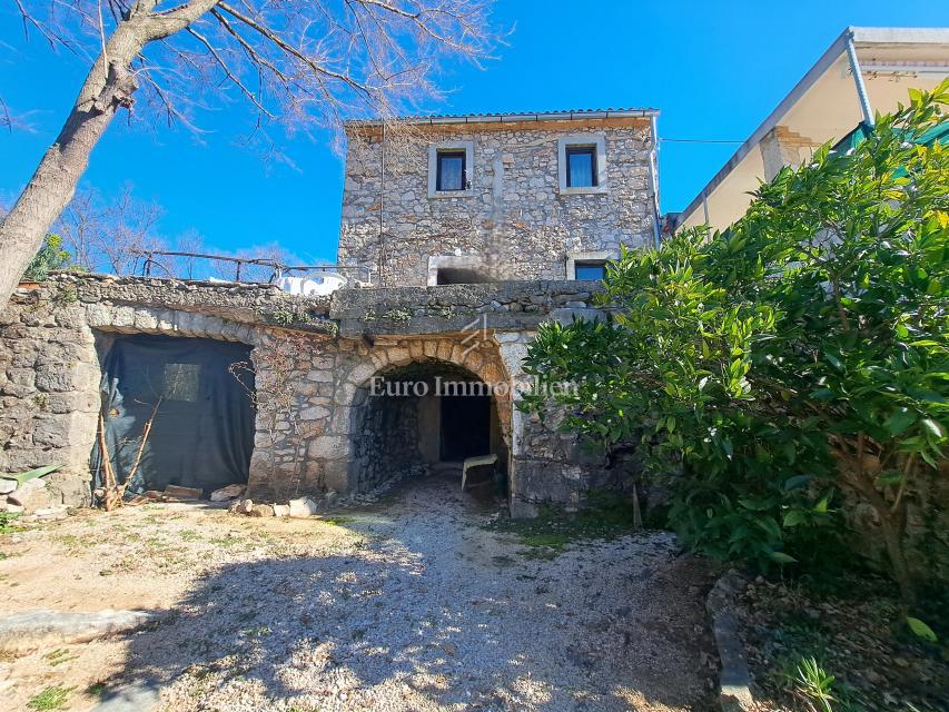 Otok Krk – kamnita hiša za prenovo