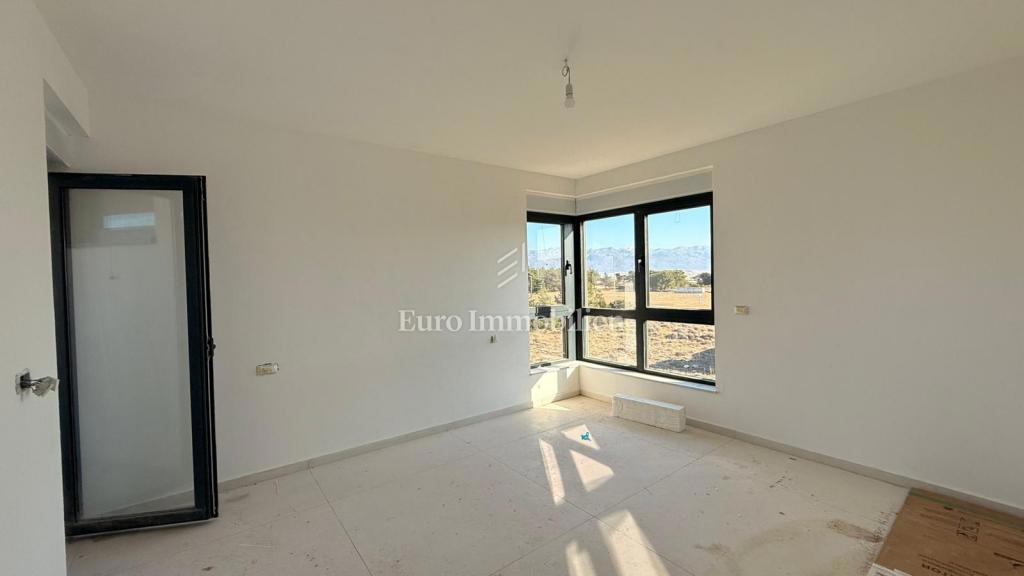 Apartmai v novi stavbi na mirni lokaciji - Pag