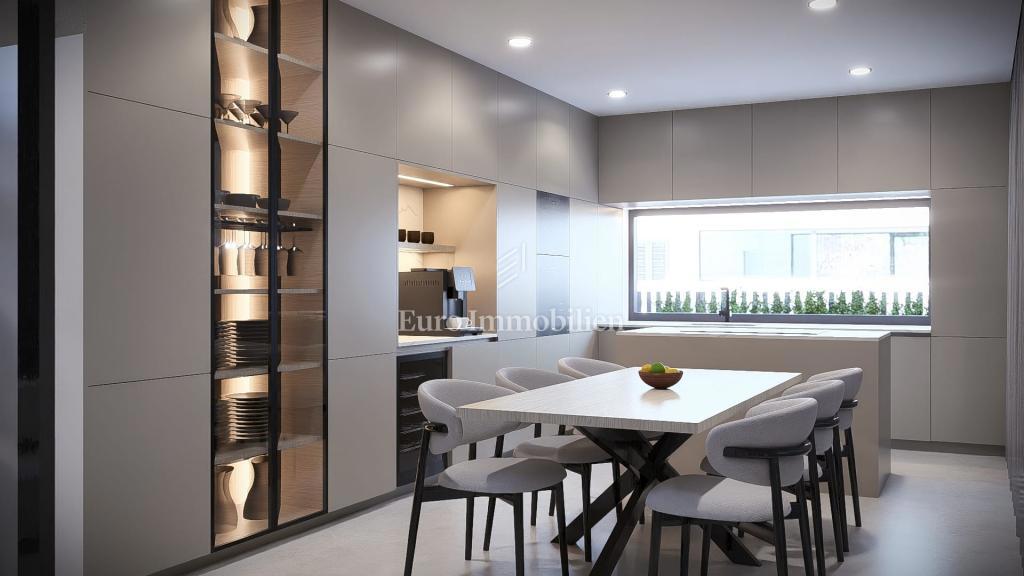 Malinska - novogradnja z bazenom in vrtom