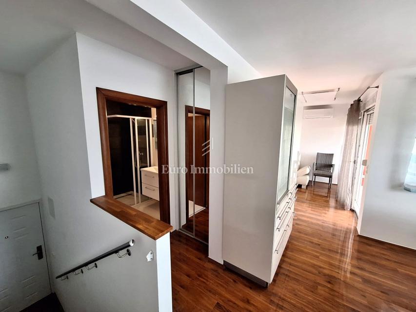 Mesto Krk - apartma s čudovitim pogledom na morje