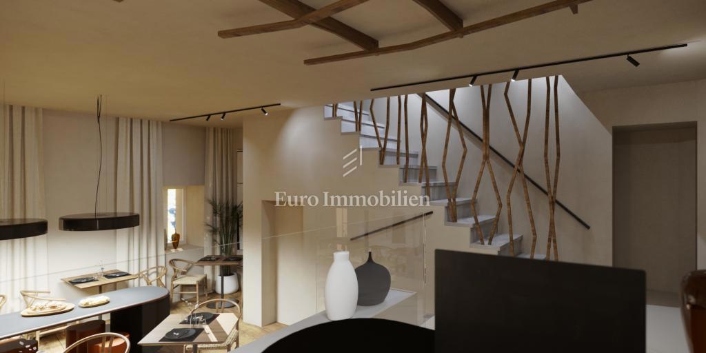 Labin - hiša s projektom in gradbenim dovoljenjem za hotel