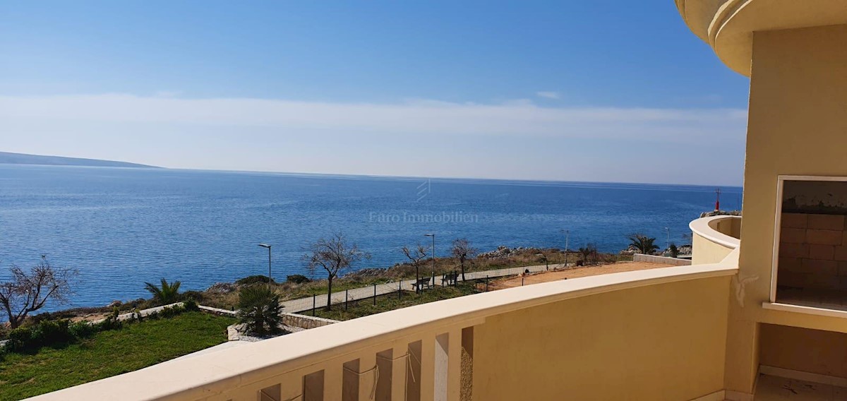 Apartman na moru, prodaja