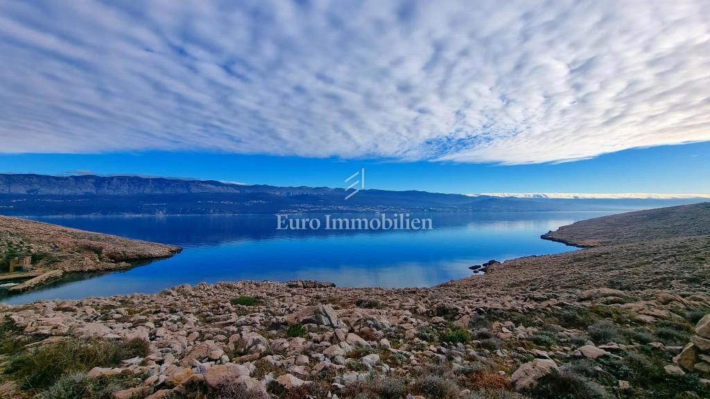 Kamnita hiša v nedotaknjeni naravi, 300 m od morja, otok Krk