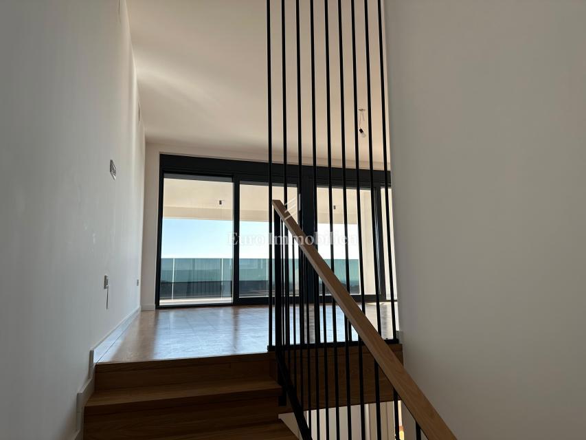 Apartma z bazenom in strešno teraso, novogradnja, otok Krk