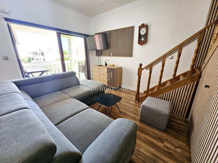 Dvoetažni apartma blizu morja - Malinska okolica