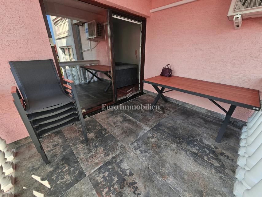 Dvoetažni apartma blizu morja - Malinska okolica
