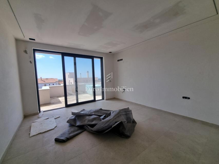 POREČ OKOLICA - moderna vila s strešno teraso, pogled na morje
