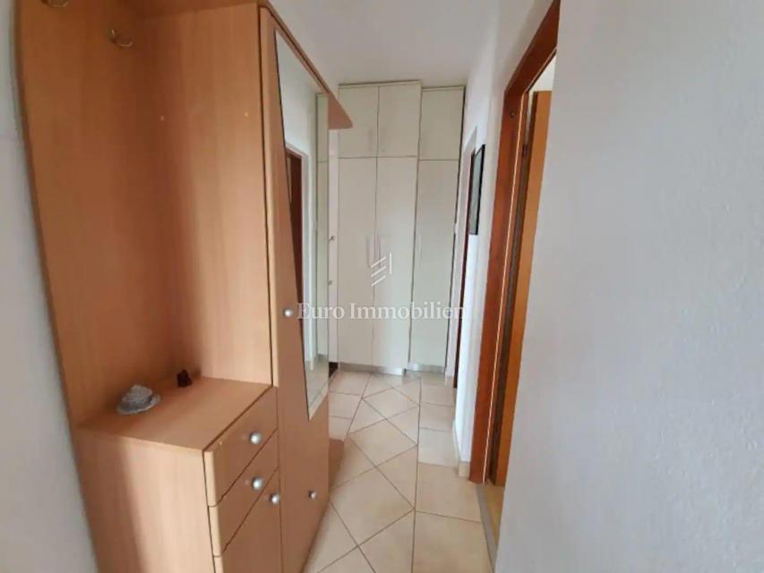 Klenovica, apartmajska hiša z lepim razgledom