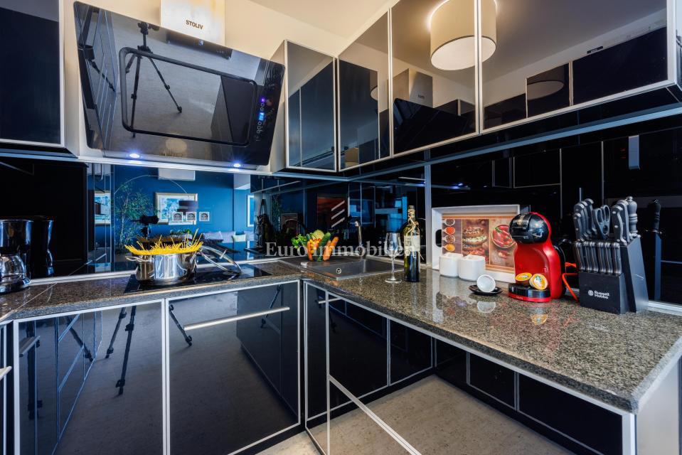 Edinstven penthouse za prodajo v Crikvenici