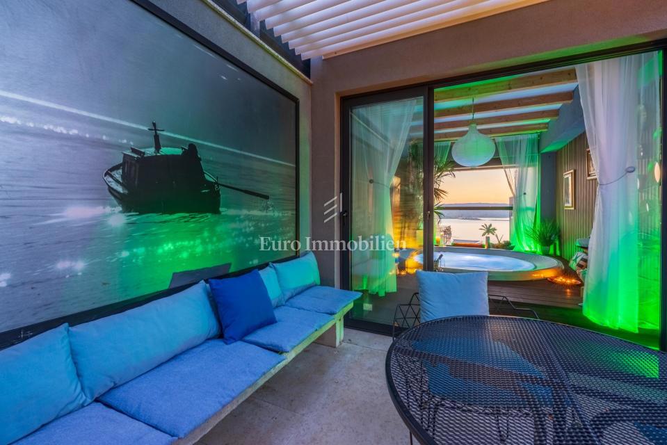 Edinstven penthouse za prodajo v Crikvenici