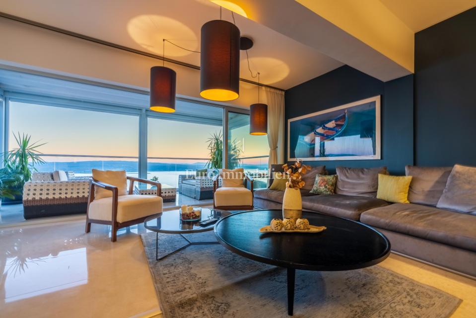 Edinstven penthouse za prodajo v Crikvenici