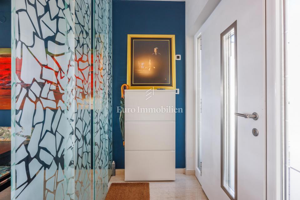 Edinstven penthouse za prodajo v Crikvenici