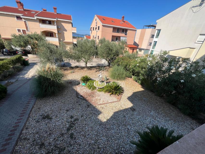 Apartma v pritličju s pogledom na morje - Diklo, Zadar