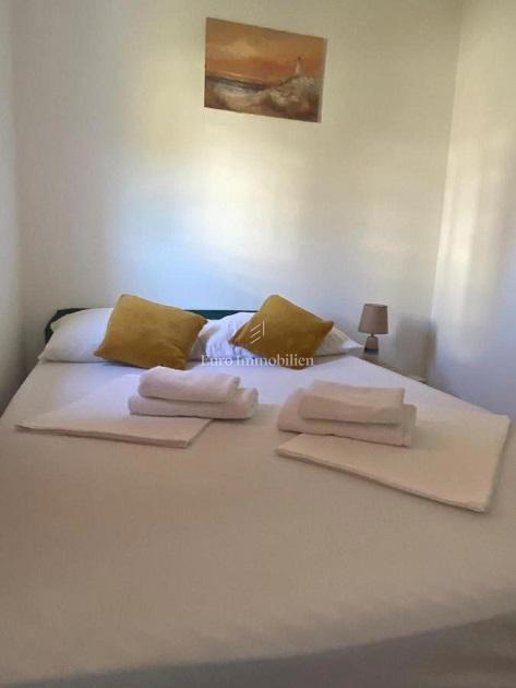  Opremljen apartma v Novalji, otok Pag