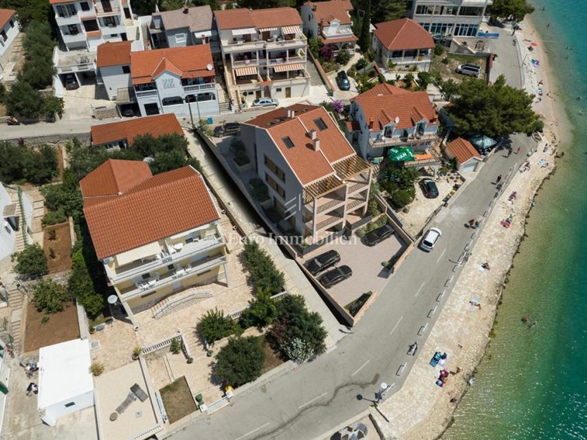 Jezera, Tisno - Stanovanje prva vrsta ob morju s pogledom na morje