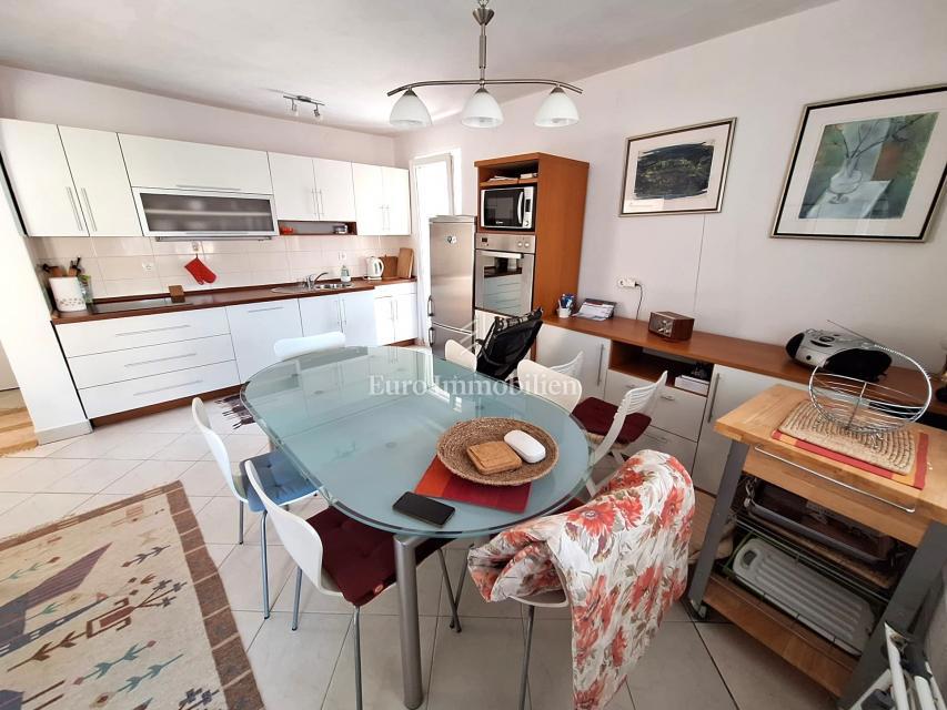 Otok Krk, samostojna hiša 80 m od morja
