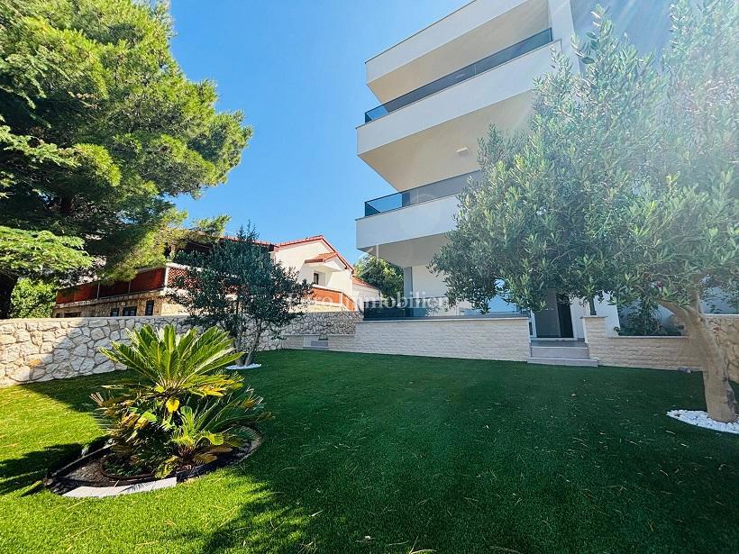 Novalja - stanovanje v pritličju novogradnje