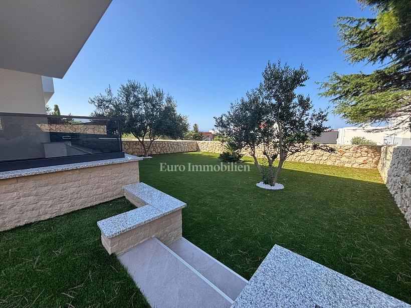 Novalja - stanovanje v pritličju novogradnje