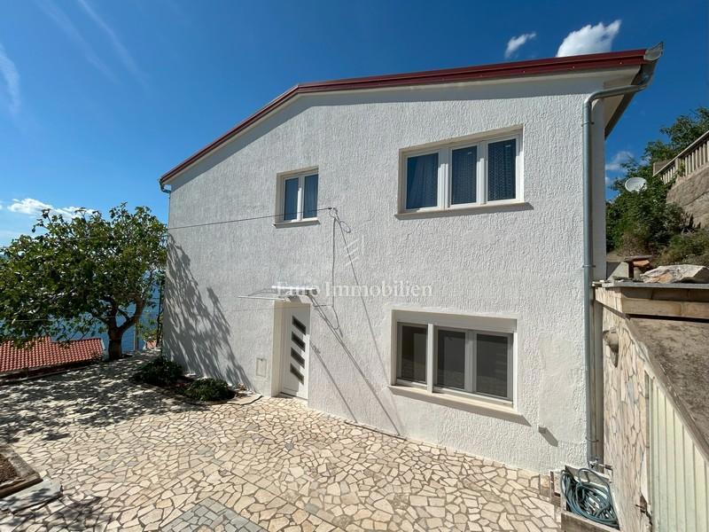 Senj - Hiša v dveh etažah s panoramskim pogledom na morje