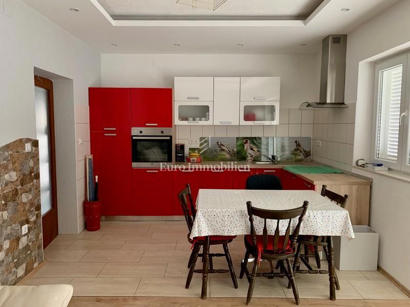 Senj - Hiša v dveh etažah s panoramskim pogledom na morje