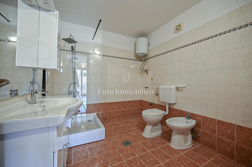 Istra - apartma v bližini plaže v bližini Novigrada