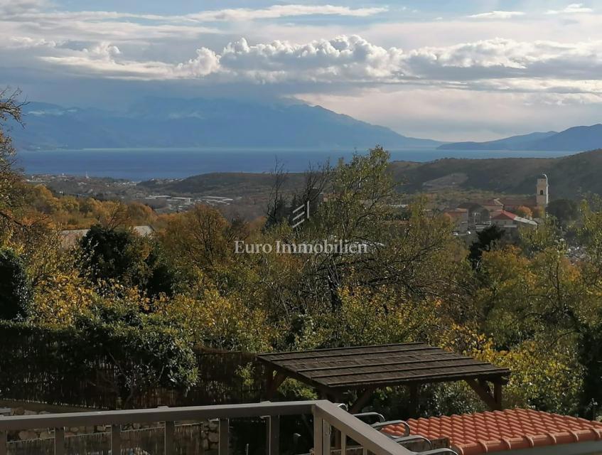 Bribir, hiša za adaptacijo s pogledom na morje