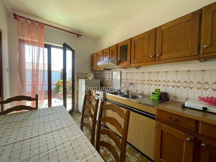 Novalja - hiša s 7 apartmaji in pogledom na morje