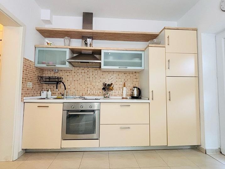 Gajac, otok Pag - apartma s teraso in vrtom