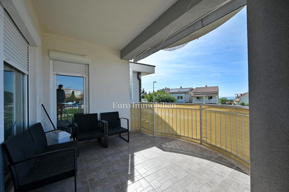 Istra, Tar, Stanovanje z vrtom in pogledom na morje