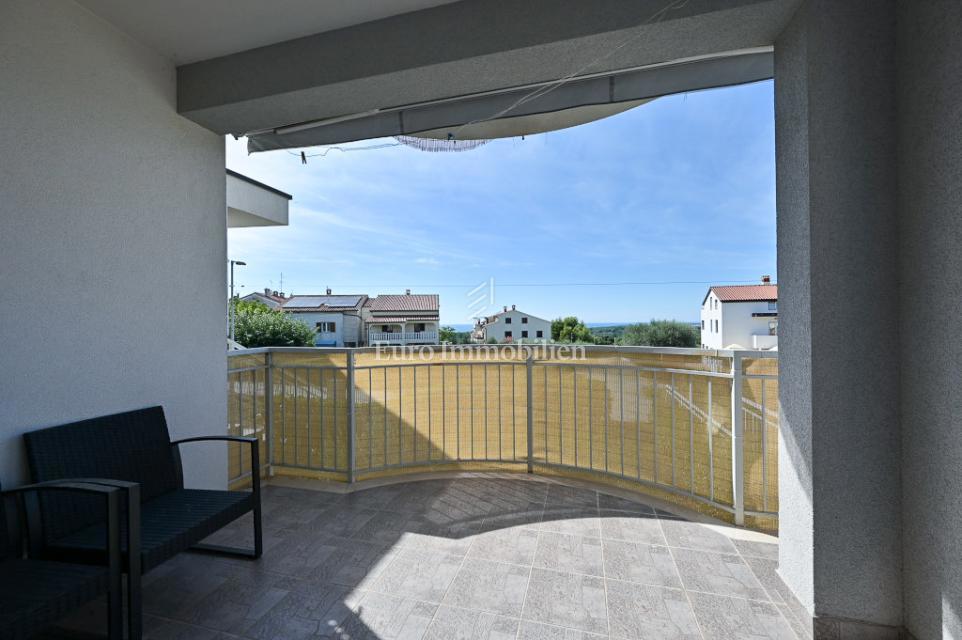 Istra, Tar, Stanovanje z vrtom in pogledom na morje