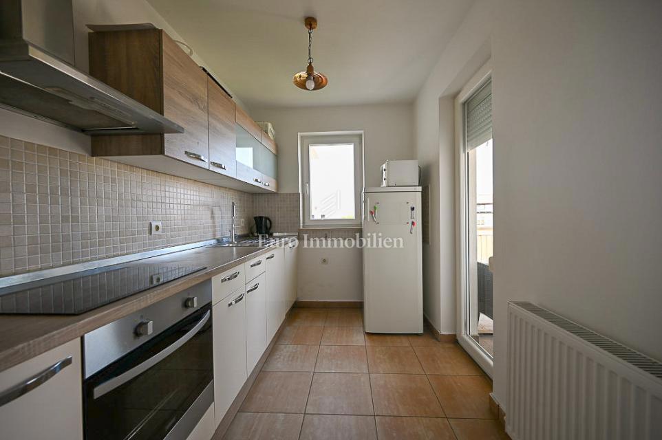 Istra, Tar, Stanovanje z vrtom in pogledom na morje