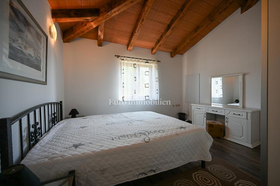 Istra, Vižinada – Samostoječa hiša z bazenom