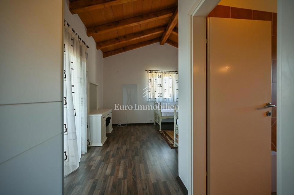 Istra, Vižinada – Samostoječa hiša z bazenom